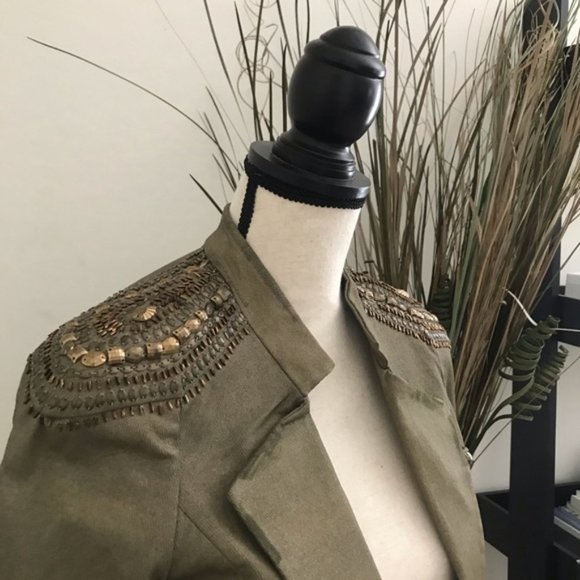 New LaROK Luxe corporal military embellished shoulder padded epaulette blazer